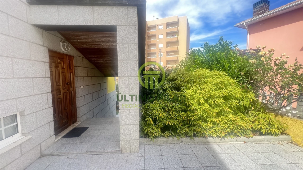 Moradia T4 para Venda em Sé, Santa Maria e Meixedo Foto 7