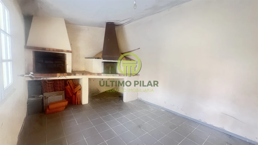 Moradia T4 para Venda em Sé, Santa Maria e Meixedo Foto 13