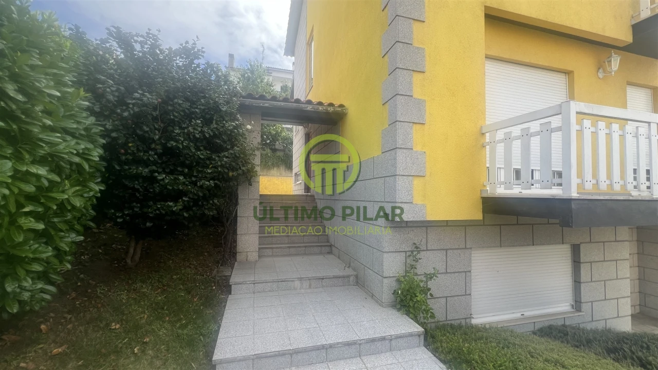 Moradia T4 para Venda em Sé, Santa Maria e Meixedo Foto 4