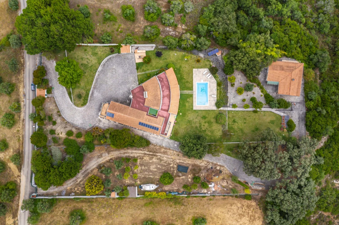 Moradia T7 para Venda em Abitureiras Foto 9