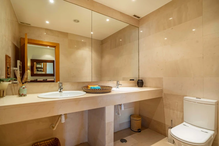 Moradia T7 para Venda em Abitureiras Foto 34