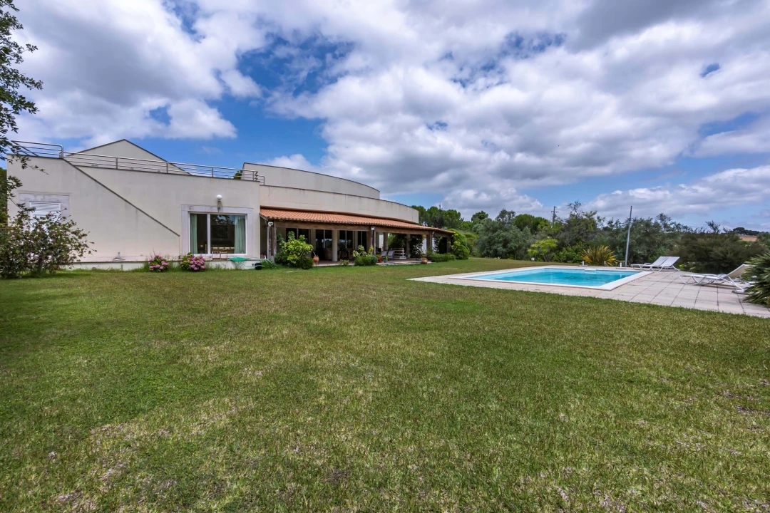 Moradia T7 para Venda em Abitureiras Foto 12