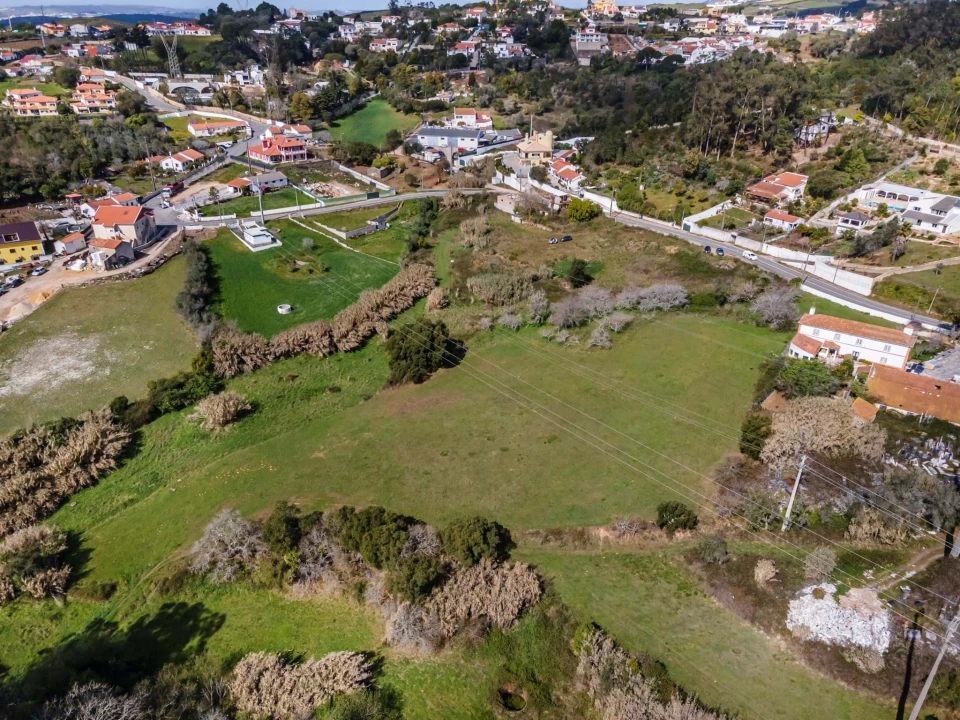 Terreno para Venda em Agualva e Mira-Sintra Foto 1