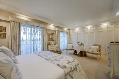 Apartamento T6 para Venda em São Domingos de Benfica