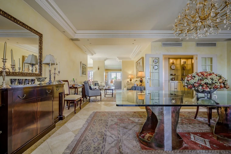 Apartamento T6 para Venda em São Domingos de Benfica Foto 3