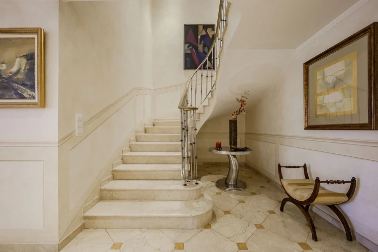 Apartamento T6 para Venda em São Domingos de Benfica Foto 9