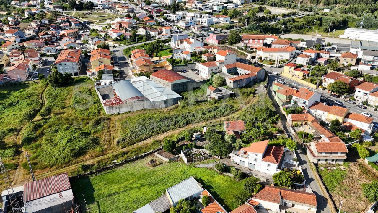 Moradia T3 para Venda em Fânzeres e São Pedro da Cova Foto 17