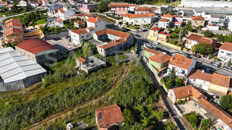 Moradia T3 para Venda em Fânzeres e São Pedro da Cova Foto 16