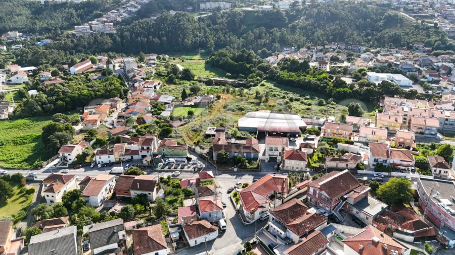 Moradia T3 para Venda em Fânzeres e São Pedro da Cova Foto 21