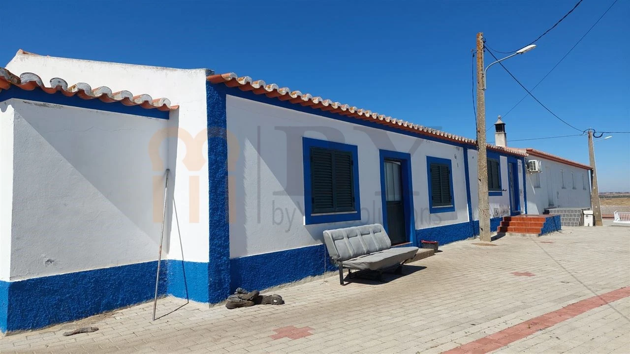 Moradia T3 para Venda em Alcaria Ruiva Foto 3