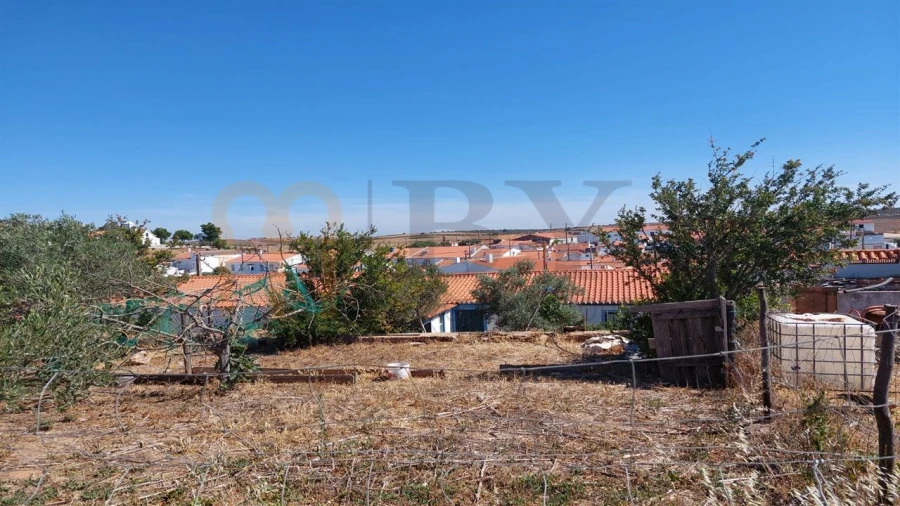 Moradia T3 para Venda em Alcaria Ruiva Foto 7