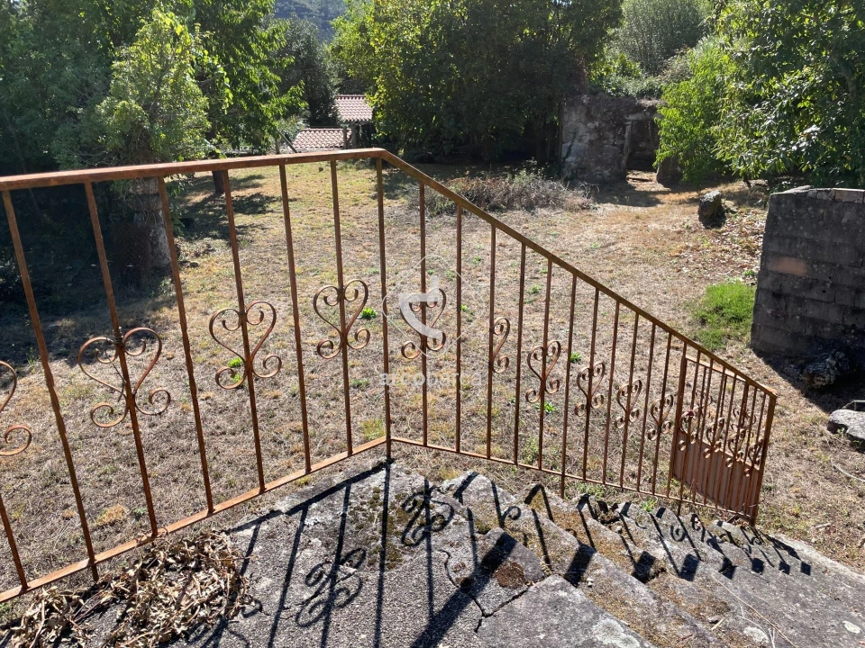 Moradia T2 para Venda em Romarigães Foto 12