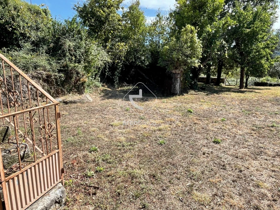 Moradia T2 para Venda em Romarigães Foto 14