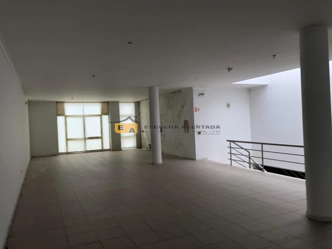 Negócio para Venda em Agrela Foto 2