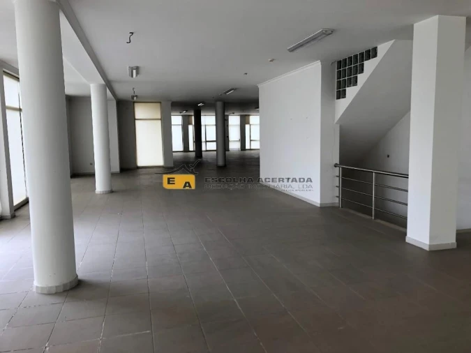 Negócio para Venda em Agrela Foto 16