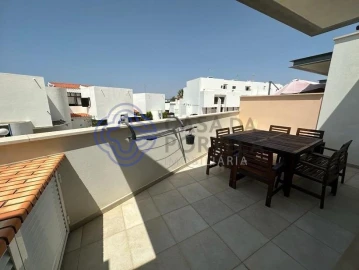 Moradia T5 para Venda em Quarteira