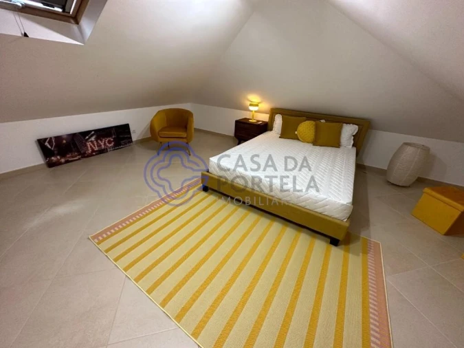 Moradia T5 para Venda em Quarteira Foto 17