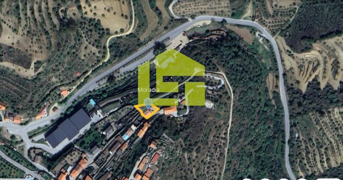 Moradia T4 para Venda em Longroiva Foto 75