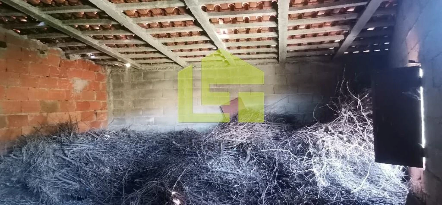 Moradia T4 para Venda em Longroiva Foto 60