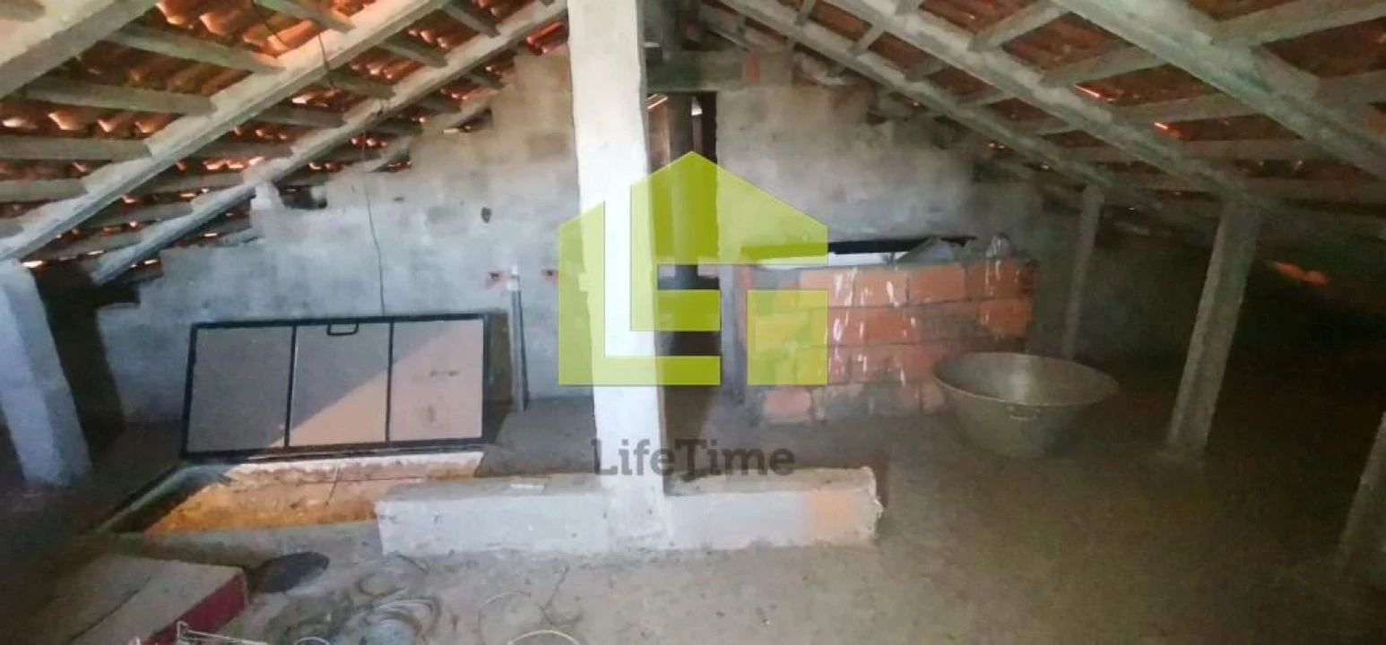 Moradia T4 para Venda em Longroiva Foto 23