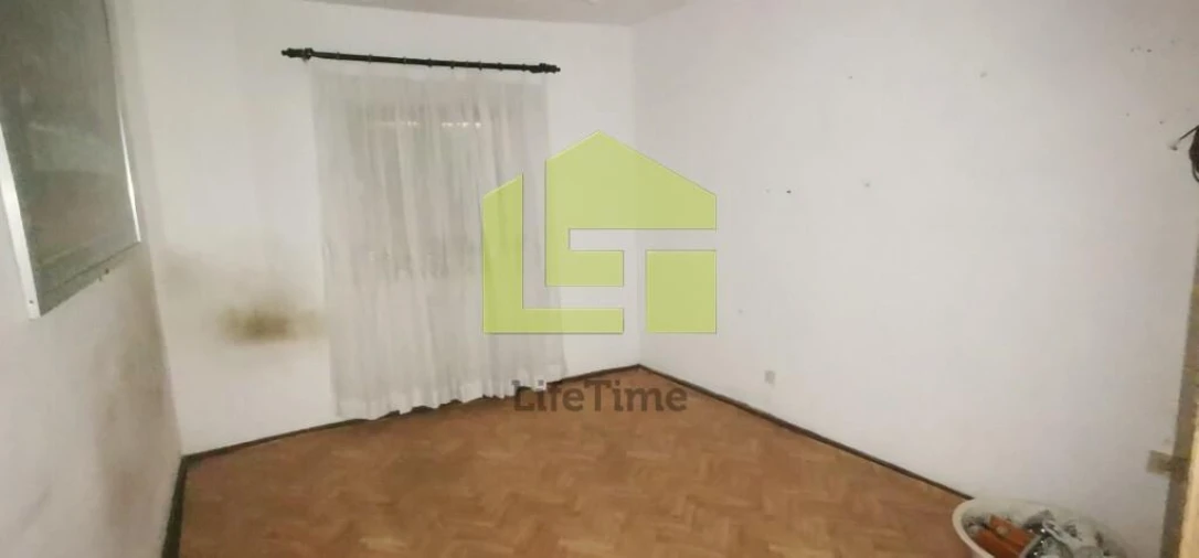 Moradia T4 para Venda em Longroiva Foto 12