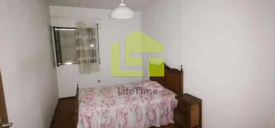 Moradia T4 para Venda em Longroiva Foto 9