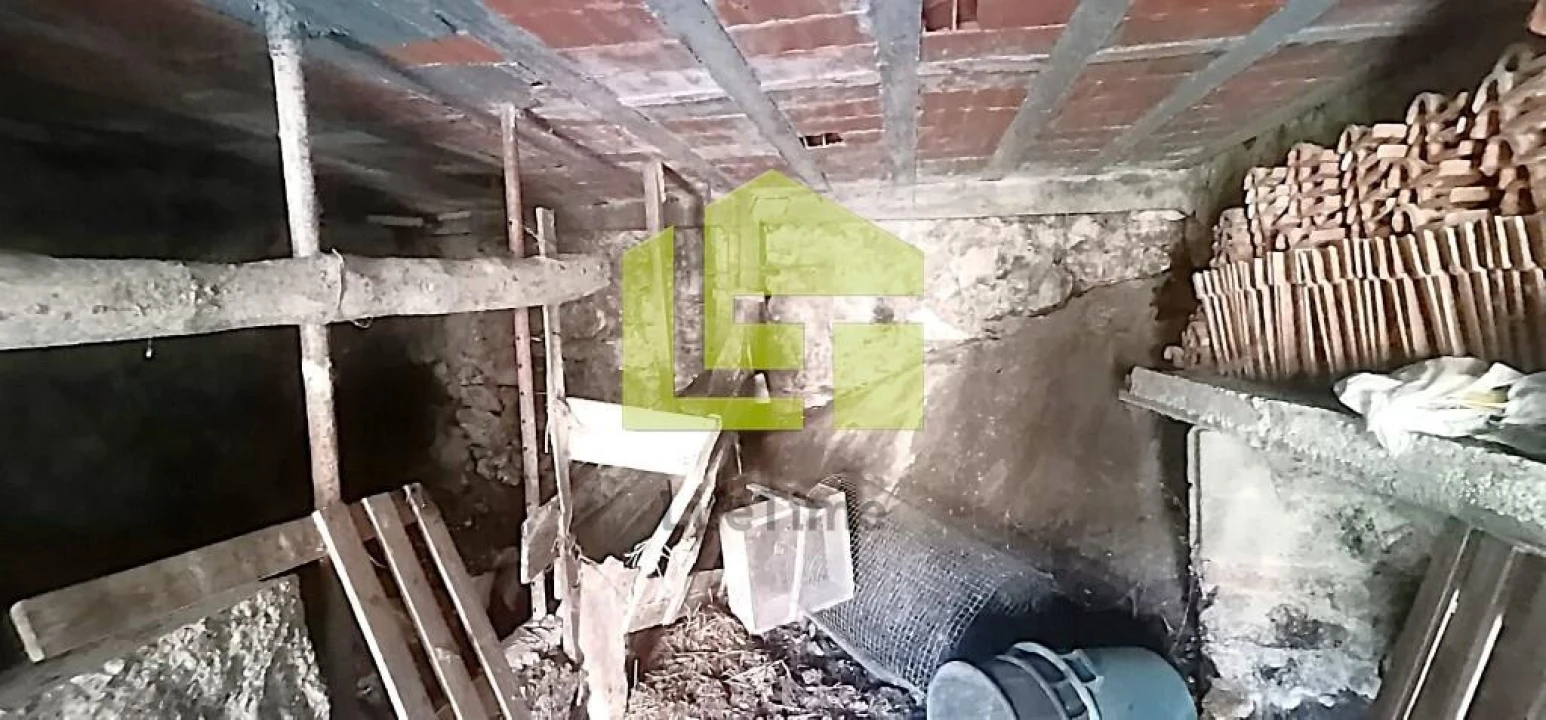 Moradia T4 para Venda em Longroiva Foto 50