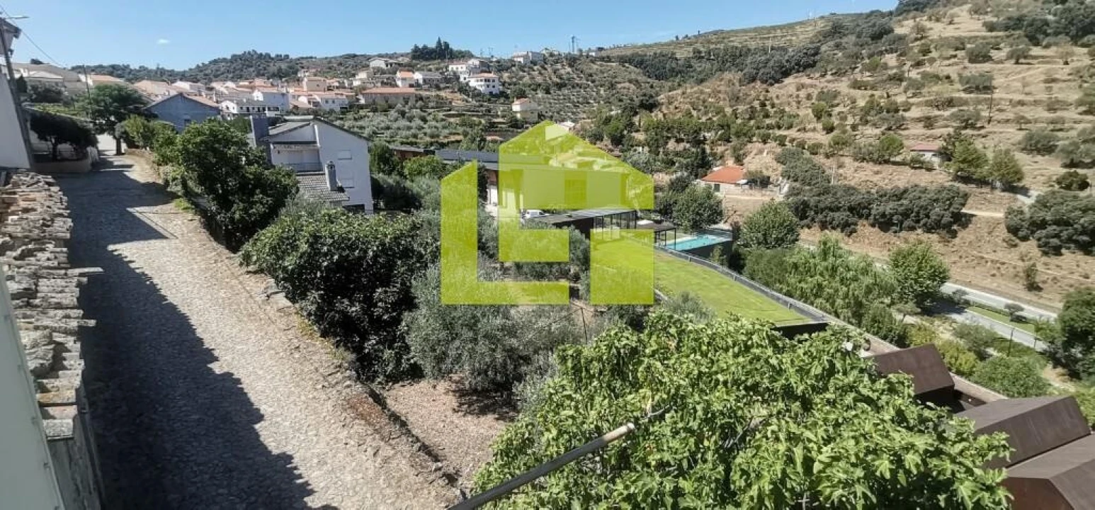 Moradia T4 para Venda em Longroiva Foto 74