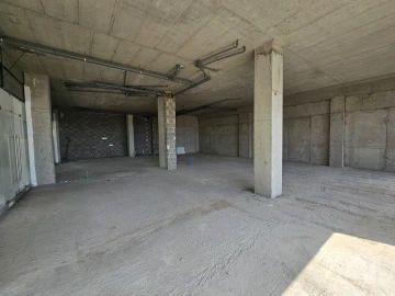 Loja para Venda em Funchal (Santa Maria Maior)