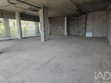 Loja para Venda em Funchal (Santa Maria Maior)