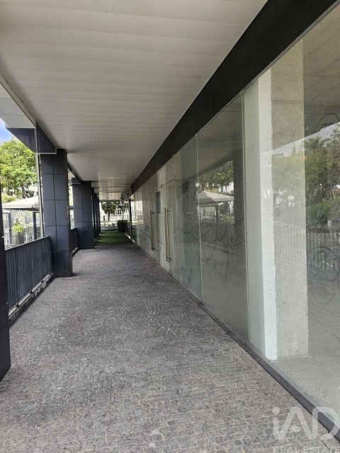 Loja para Venda em Funchal (Santa Maria Maior)