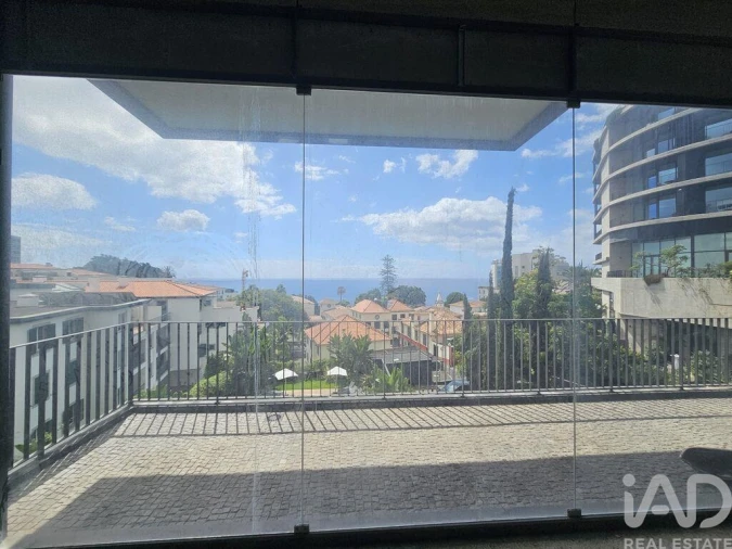 Loja para Venda em Funchal (Santa Maria Maior) Foto 2