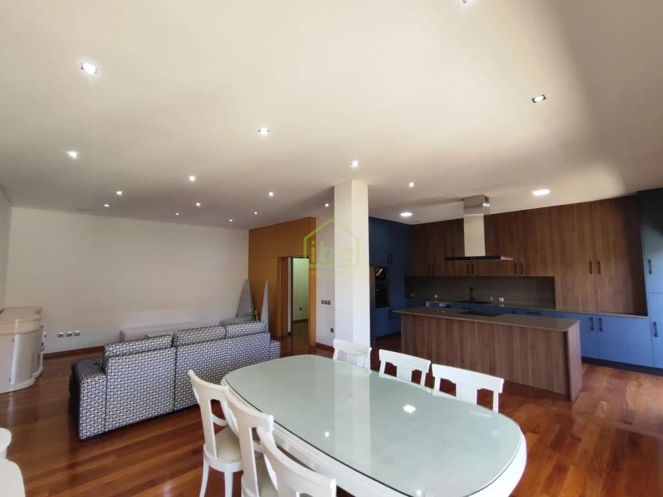 Apartamento T4 para Venda em Póvoa de Varzim, Beiriz e Argivai Foto 5