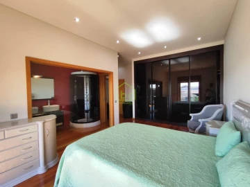 Apartamento T4 para Venda em Póvoa de Varzim, Beiriz e Argivai