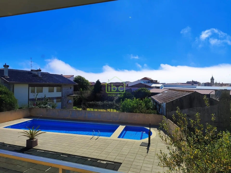 Apartamento T4 para Venda em Póvoa de Varzim, Beiriz e Argivai Foto 1