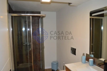 Moradia T4 para Venda em Quarteira