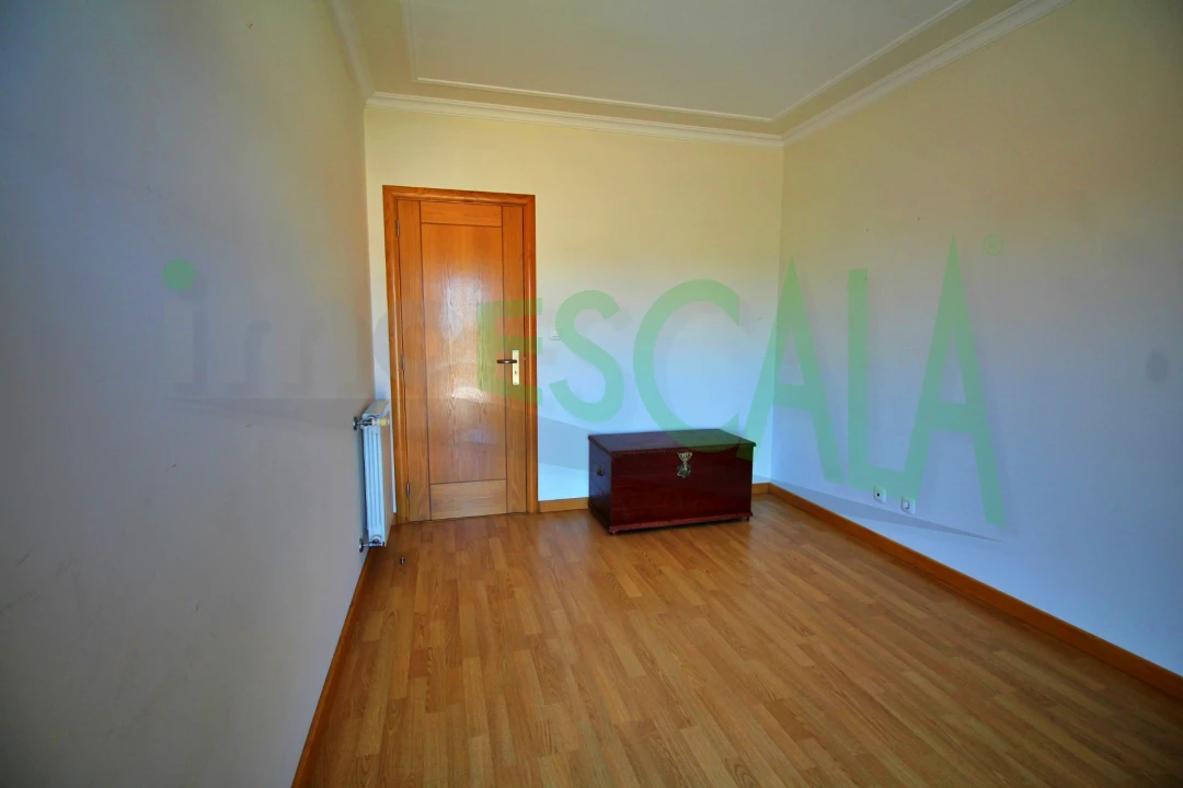 Apartamento T3 para Venda em Cartaxo e Vale da Pinta Foto 16