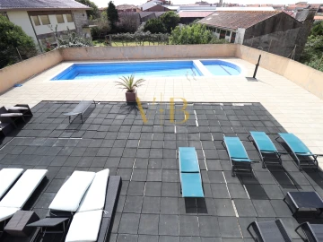 Apartamento T4 para Venda em Póvoa de Varzim, Beiriz e Argivai