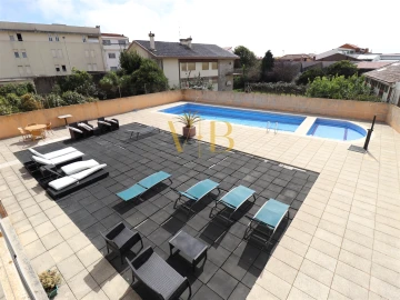 Apartamento T4 para Venda em Póvoa de Varzim, Beiriz e Argivai