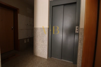 Apartamento T4 para Venda em Póvoa de Varzim, Beiriz e Argivai