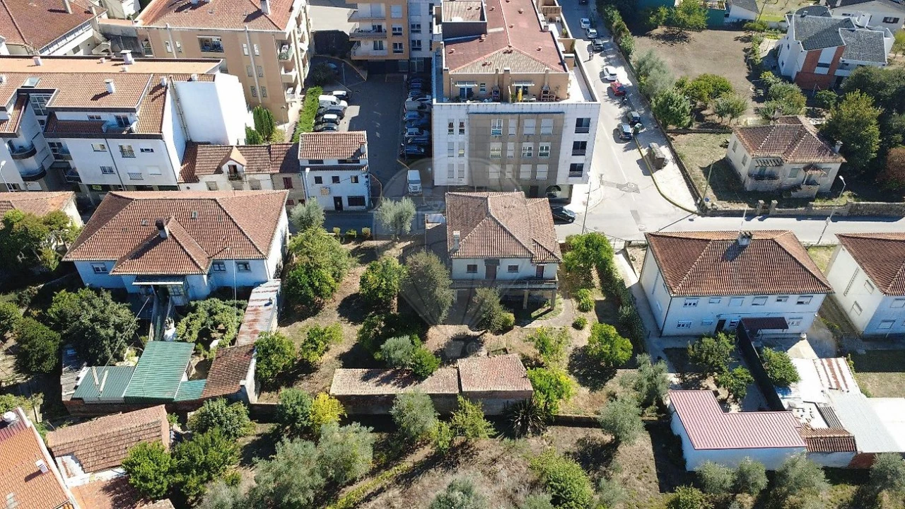 Moradia T4 para Venda em Tondela e Nandufe Foto 7