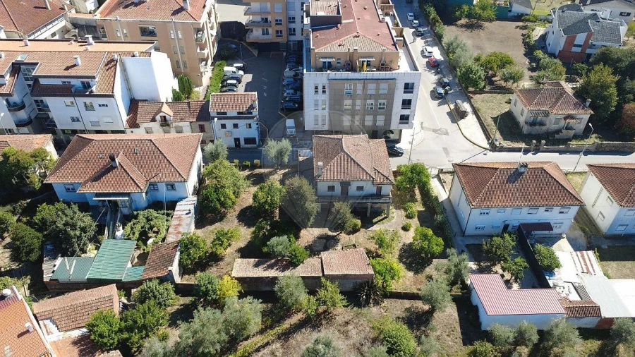 Moradia T4 para Venda em Tondela e Nandufe Foto 7