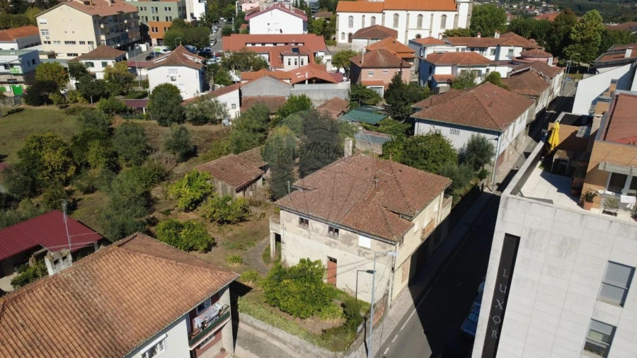 Moradia T4 para Venda em Tondela e Nandufe Foto 8