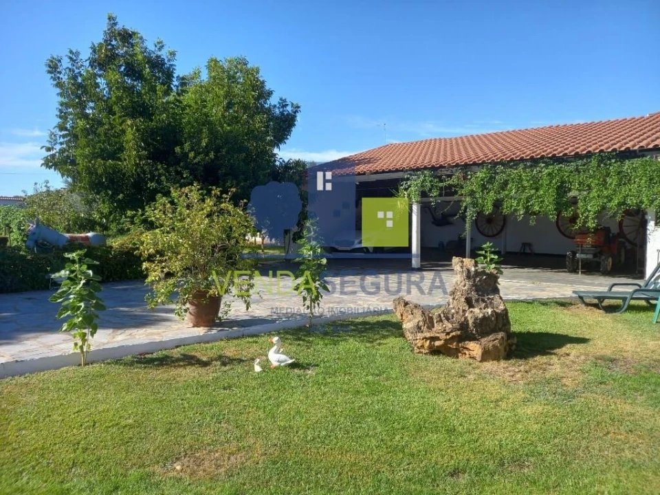 Moradia T4 para Venda em Santo Agostinho e São João Baptista e Santo Amador Foto 47