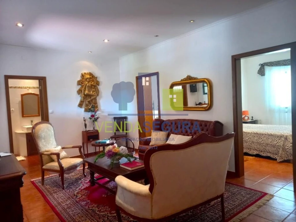 Moradia T4 para Venda em Santo Agostinho e São João Baptista e Santo Amador Foto 22