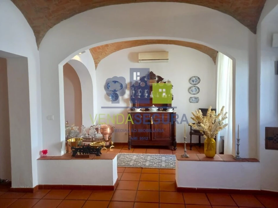 Moradia T4 para Venda em Santo Agostinho e São João Baptista e Santo Amador Foto 3