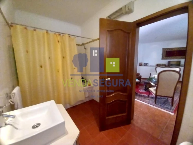 Moradia T4 para Venda em Santo Agostinho e São João Baptista e Santo Amador Foto 28