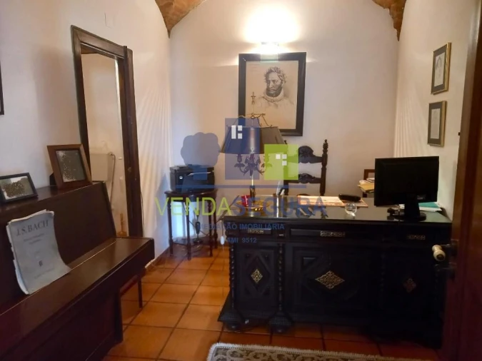 Moradia T4 para Venda em Santo Agostinho e São João Baptista e Santo Amador Foto 11