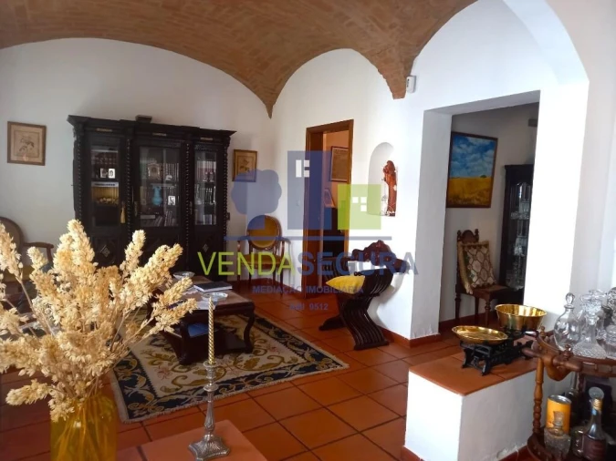 Moradia T4 para Venda em Santo Agostinho e São João Baptista e Santo Amador Foto 4