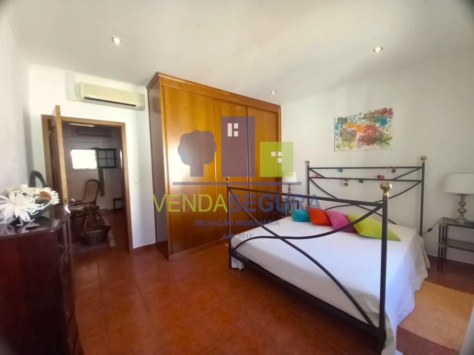 Moradia T4 para Venda em Santo Agostinho e São João Baptista e Santo Amador Foto 30